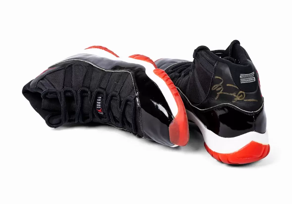 法瑞爾的 JOOPITER 推出 "喬丹的喬丹鞋 "拍賣會,拍賣米高-喬丹穿過比賽的運動鞋 Air Jordan 9, Air Jordan 8, Air Jordan 11, Air Jordan 1 - 法瑞爾的 JOOPITER 推出 "喬丹的喬丹鞋 "拍賣會,拍賣米高-喬丹穿過比賽的運動鞋