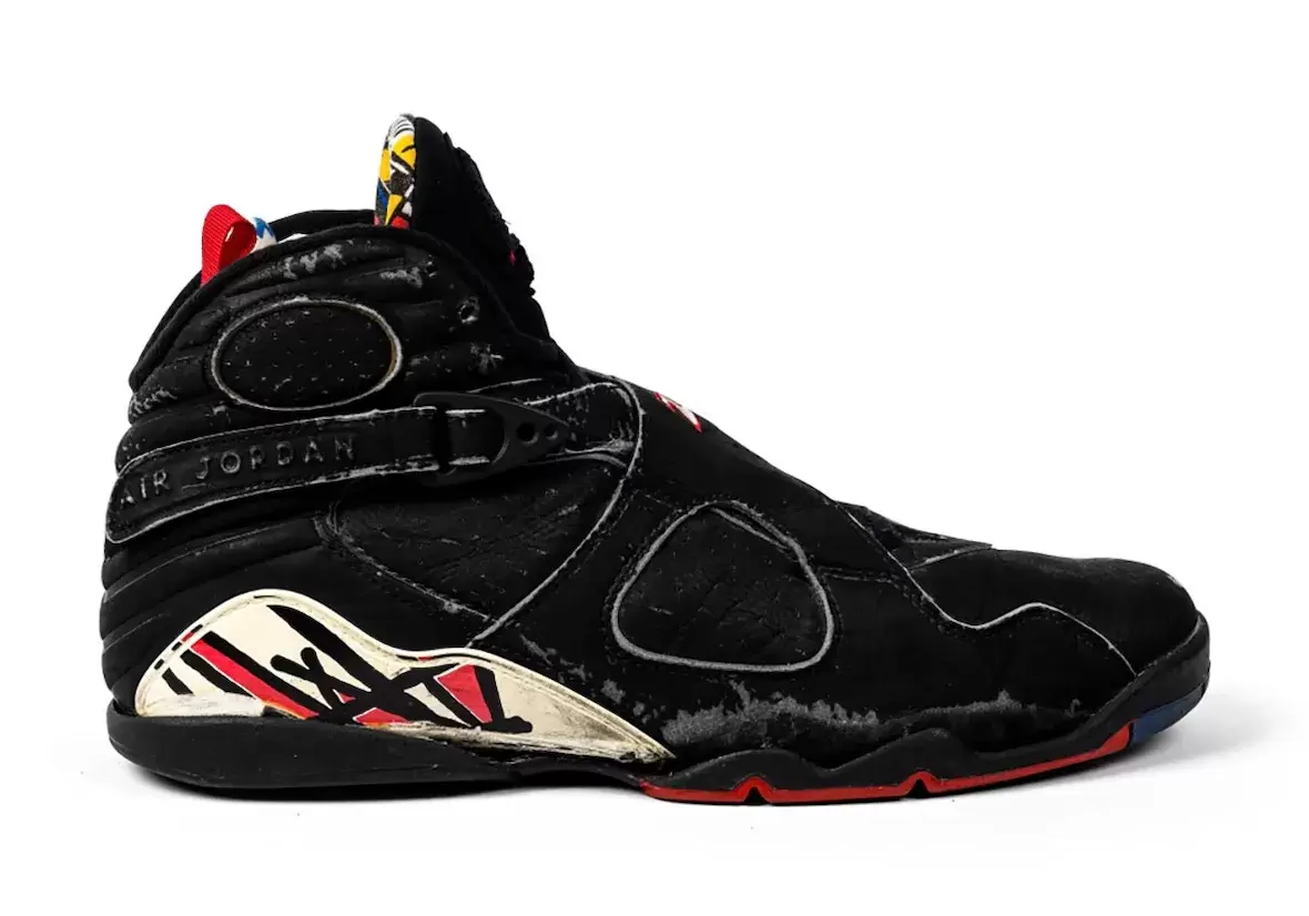 法瑞爾的 JOOPITER 推出 "喬丹的喬丹鞋 "拍賣會,拍賣米高-喬丹穿過比賽的運動鞋 Air Jordan 9, Air Jordan 8, Air Jordan 11, Air Jordan 1 - 法瑞爾的 JOOPITER 推出 "喬丹的喬丹鞋 "拍賣會,拍賣米高-喬丹穿過比賽的運動鞋