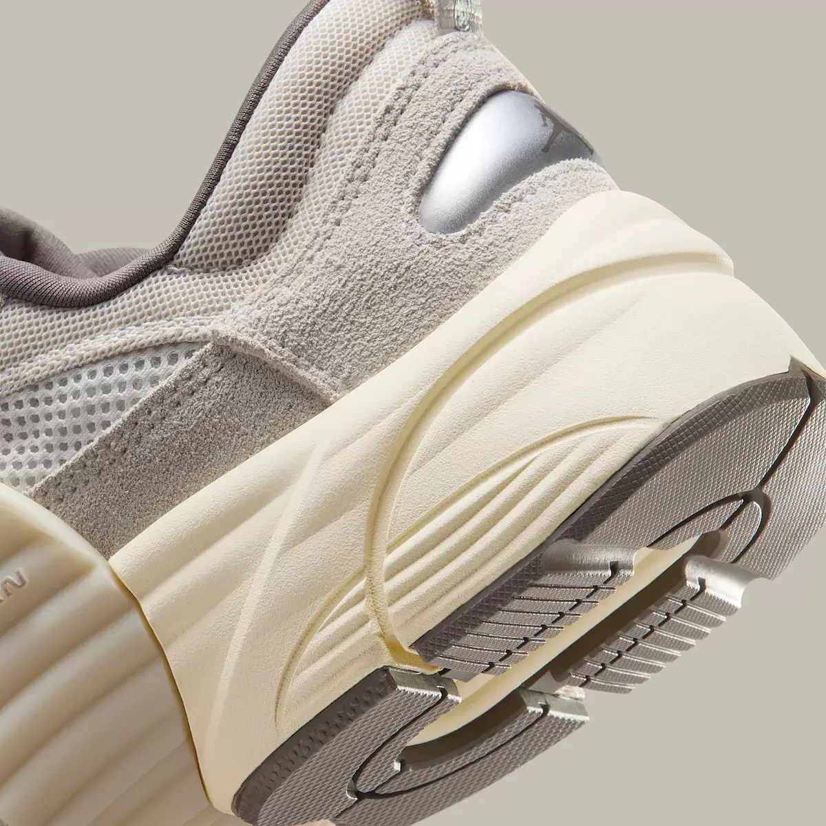 喬丹跑鞋 O/S "淺烏木棕 "重現 2000 年代早期風格 Nike, Jordan Trunner OS, Jordan Trunner, Jordan Brand - 喬丹跑鞋 O/S "淺烏木棕 "重現 2000 年代早期風格