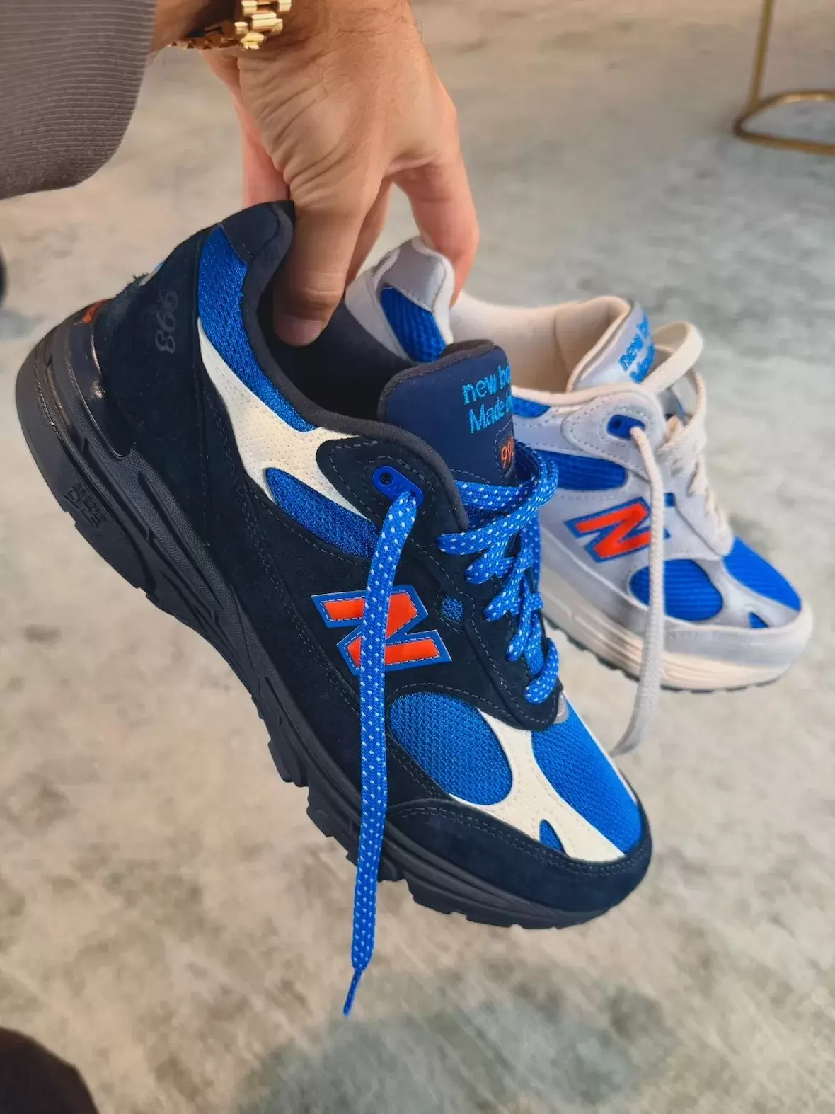 New Balance 993, New Balance, KITH - 羅尼-菲格的 Kith x New Balance 993 "尼克斯 "系列延續 MSG 傳統