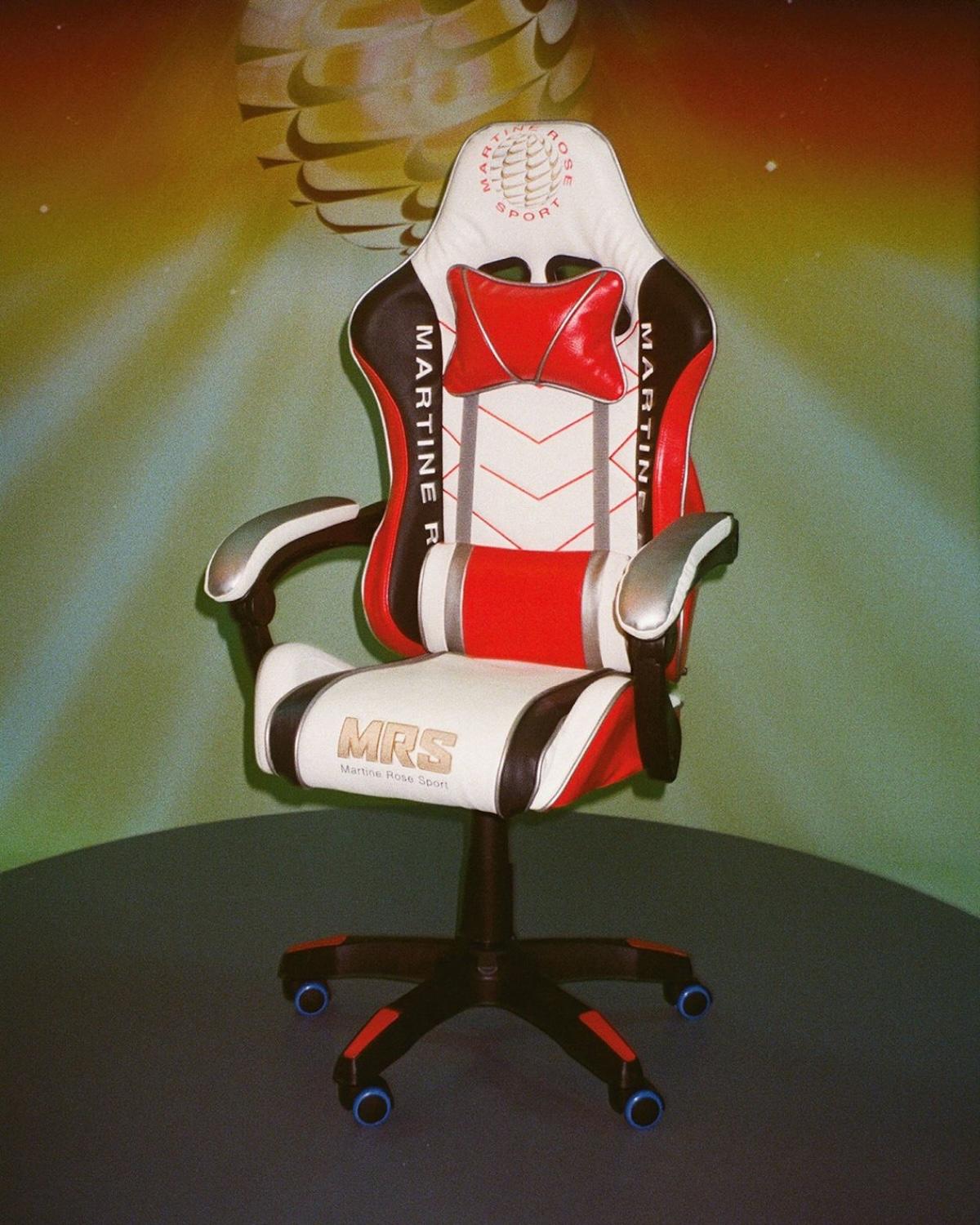 Martine Rose x Nike Shox MR4 將運動與街頭服飾完美融合 Nike Shox, Nike, Martine Rose - Martine Rose x Nike Shox MR4 將運動與街頭服飾完美融合