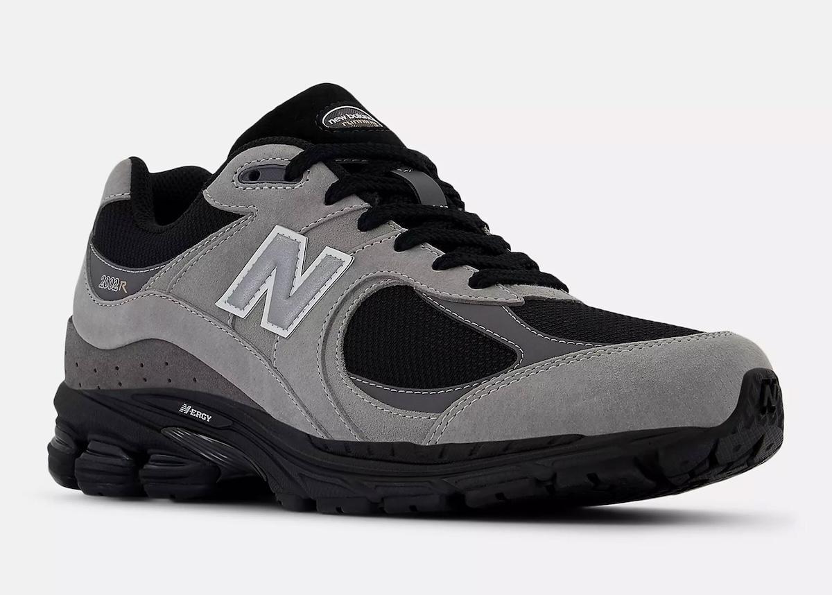 新百倫 2002R 採用米白色和黑色色調 Off-White, New Balance 2002, New Balance - 新百倫 2002R 採用米白色和黑色色調