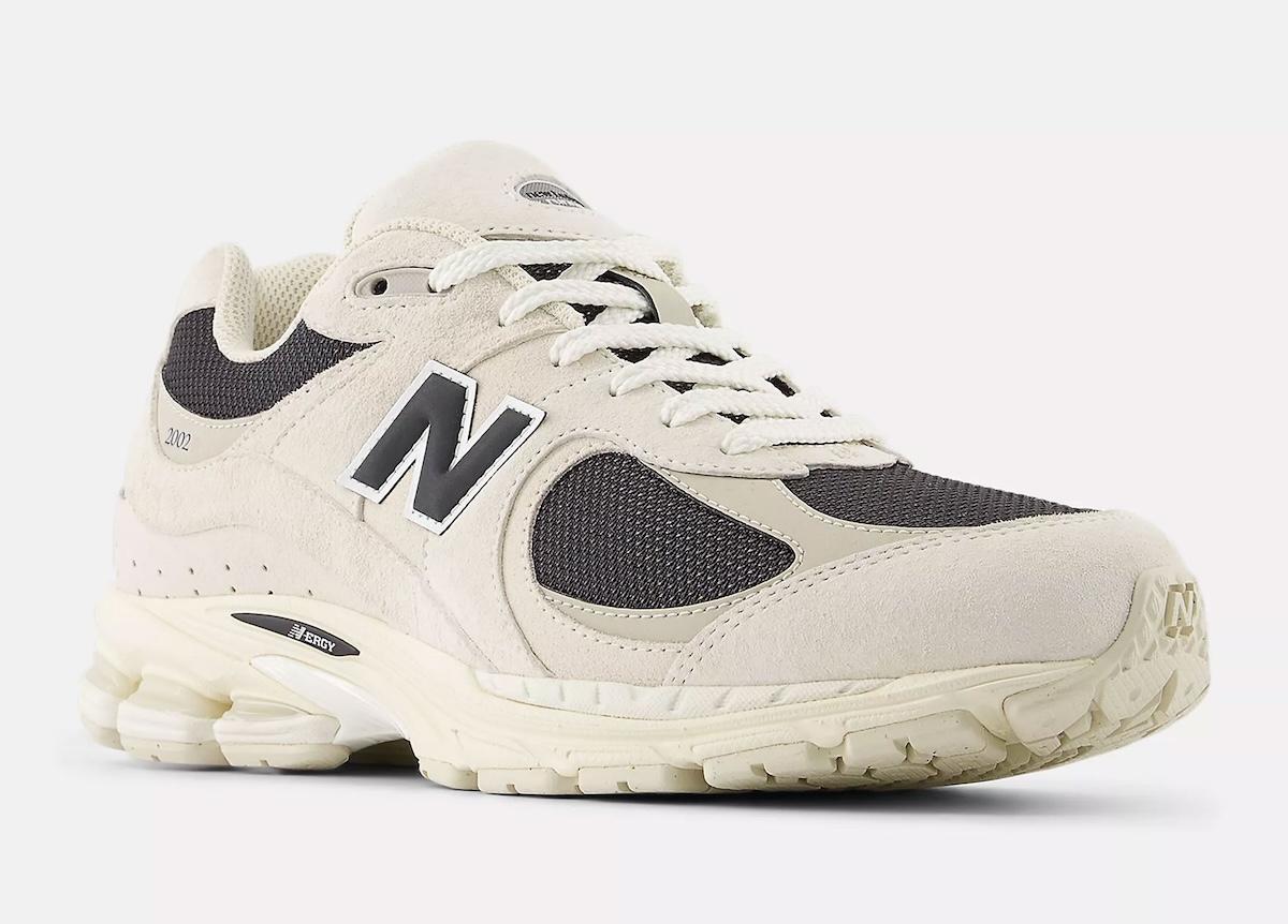 新百倫 2002R 採用米白色和黑色色調 Off-White, New Balance 2002, New Balance - 新百倫 2002R 採用米白色和黑色色調
