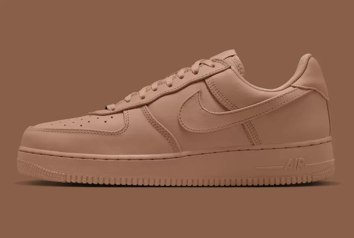 耐克 Air Force 1 Low 採用單色 "Vachetta Tan "外觀 Nike Air Force 1 Low, Nike Air Force 1, Nike - 耐克 Air Force 1 Low 採用單色 "Vachetta Tan "外觀