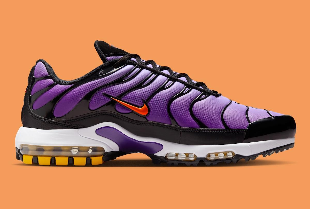 耐克 Air Max Plus 高爾夫新款 "電壓紫 "和 "黑/金屬銀 "色 Nike Golf, Nike Air Max Plus, Nike - 耐克 Air Max Plus 高爾夫新款 "電壓紫 "和 "黑/金屬銀 "色