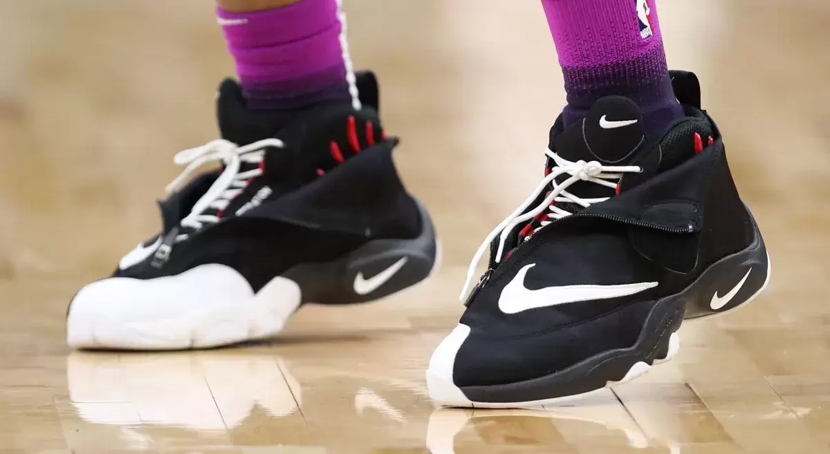 耐克 Air Zoom Flight 手套 "黑/白 "2026 年秋季回歸 Nike Air Zoom Flight, Nike - 耐克 Air Zoom Flight 手套 "黑/白 "2026 年秋季回歸