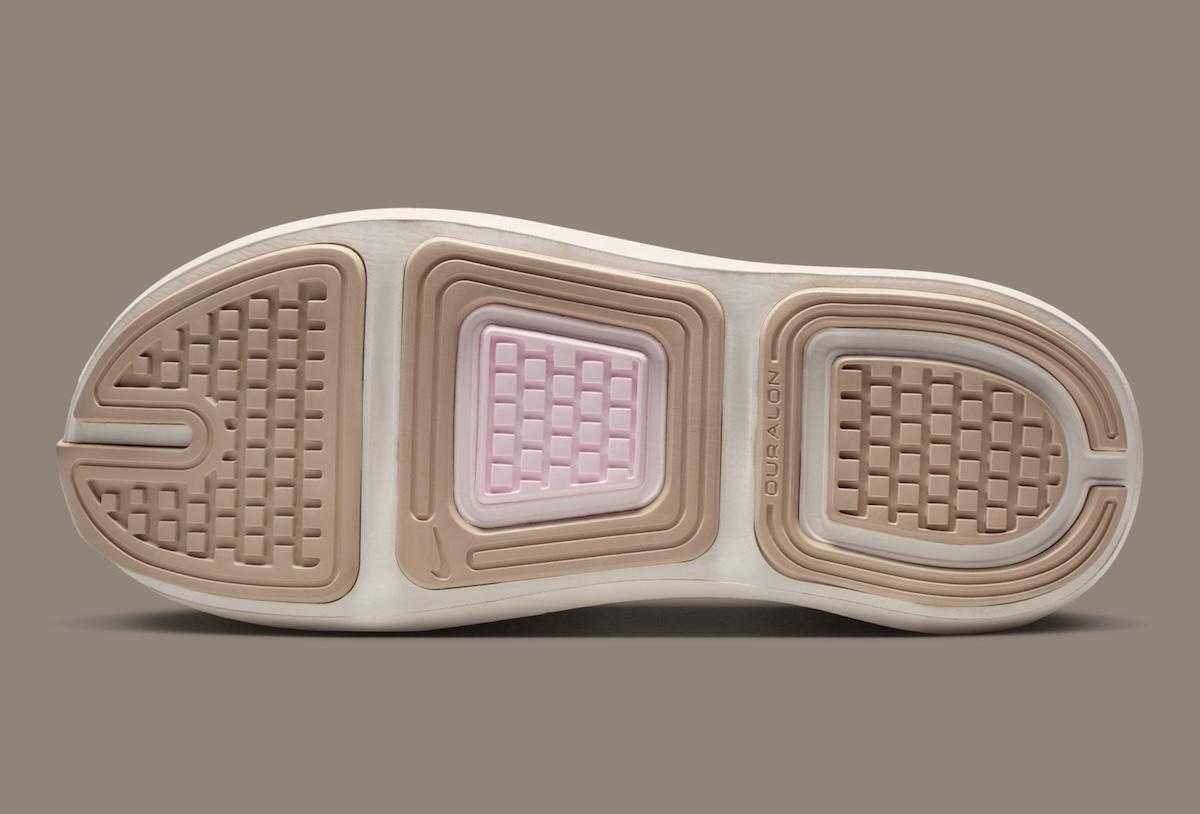 耐克舒適馳騁 2025 年秋季新品亮相,採用 EasyOn 鞋跟設計 Nike Comfort Ride, Nike - 耐克舒適馳騁 2025 年秋季新品亮相,採用 EasyOn 鞋跟設計