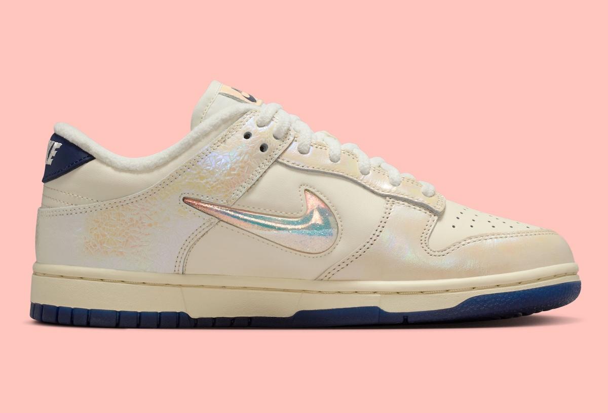 耐克 Dunk Low "軟珍珠 "閃耀寶石 Swoosh Nike Dunk Low, Nike - 耐克 Dunk Low "軟珍珠 "閃耀寶石 Swoosh