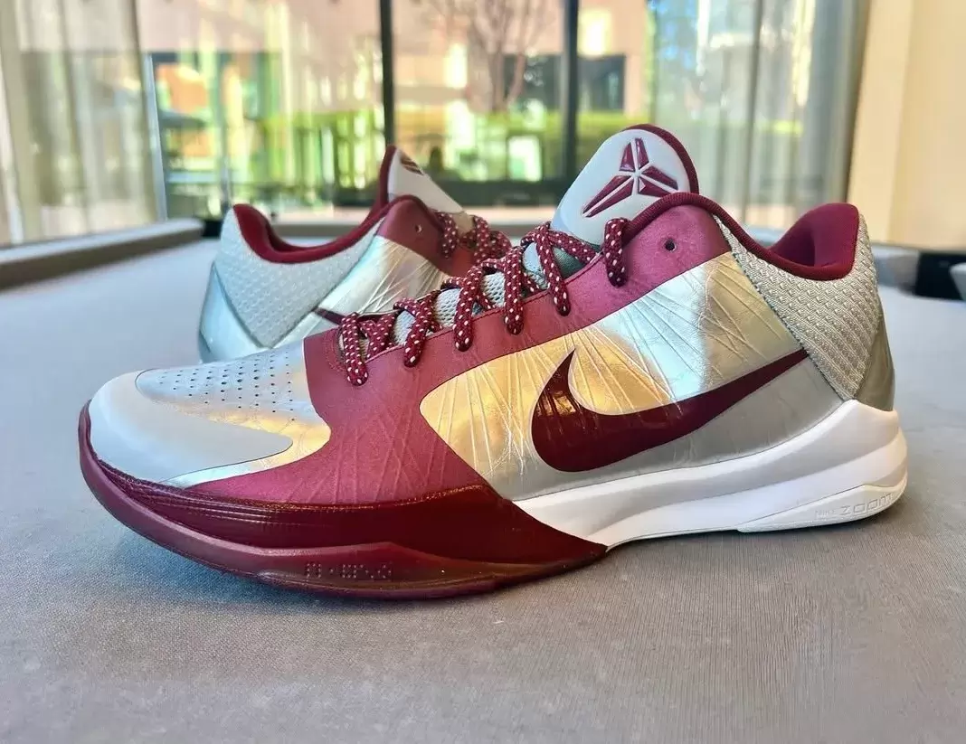 耐克科比 5 Protro "Lower Merion Aces Away" 2026 年 3 月發佈 Sneakers, Nike Kobe 5 Protro, Nike Kobe 5, Nike - 耐克科比 5 Protro "Lower Merion Aces Away" 2026 年 3 月發佈