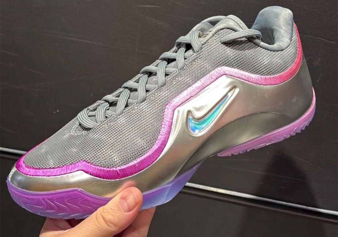 耐克勒布朗 23 "泡泡男孩 "向 2020 年 NBA 總冠軍致敬 Nike LeBron 23, Nike - 耐克勒布朗 23 "泡泡男孩 "向 2020 年 NBA 總冠軍致敬