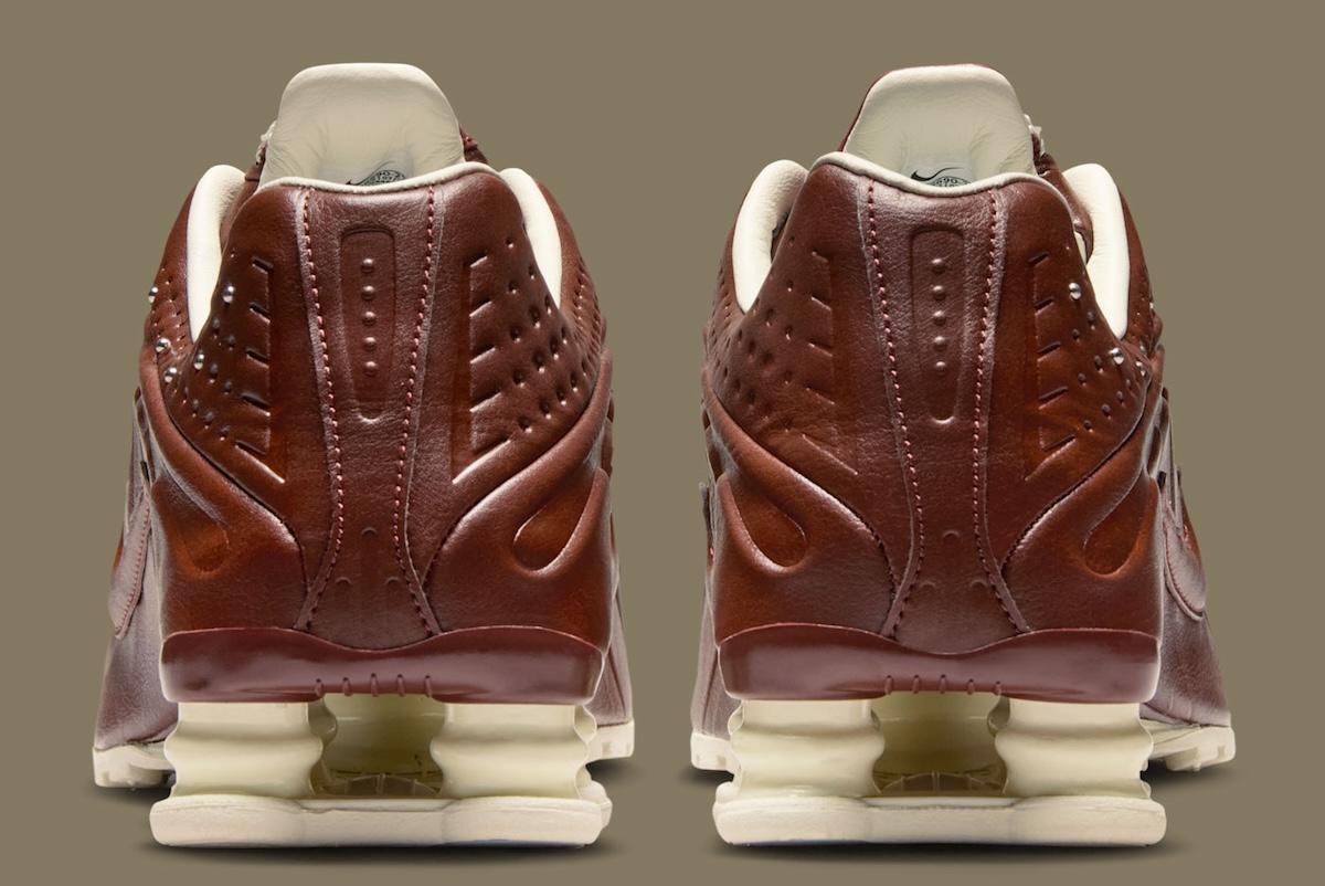 耐克 Shox R4 "深色小馬 "高級真皮回歸 Nike Shox, Nike - 耐克 Shox R4 "深色小馬 "高級真皮回歸