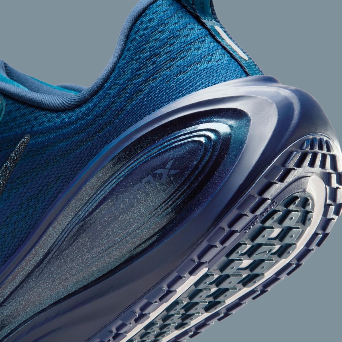 耐克用施華洛世奇水晶重新打造 Vomero Plus Swarovski, Nike Vomero Plus, Nike - 耐克用施華洛世奇水晶重新打造 Vomero Plus