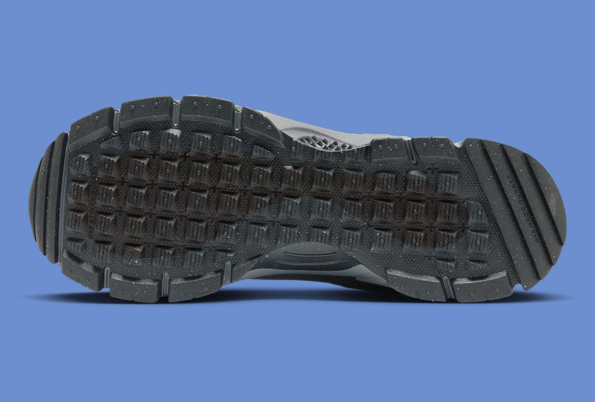 耐克 Zoom Vomero 5 Roam "金屬錫 "是 2025 年秋季必備的科技服飾 Nike Zoom Vomero 5, Nike - 耐克 Zoom Vomero 5 Roam "金屬錫 "是 2025 年秋季必備的科技服飾