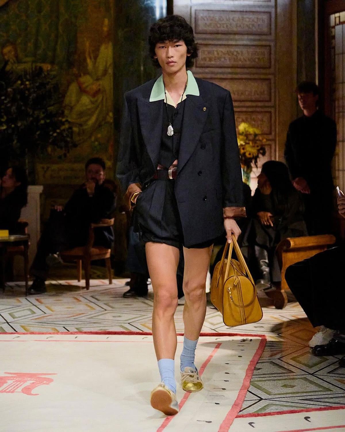 Onitsuka Tiger x Versace 推出奢華合作系列 Onitsuka - Onitsuka Tiger x Versace 推出奢華合作系列