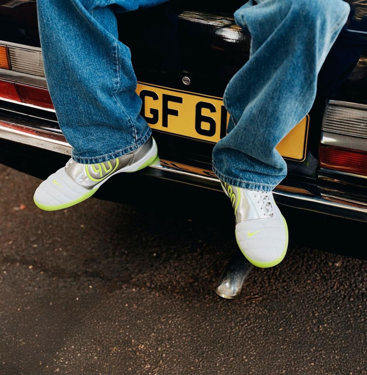 Palace, Nike Total 90 III, Nike Total 90, Nike - Palace x Nike Total 90 III 引領霓虹閃耀的足球服飾膠囊