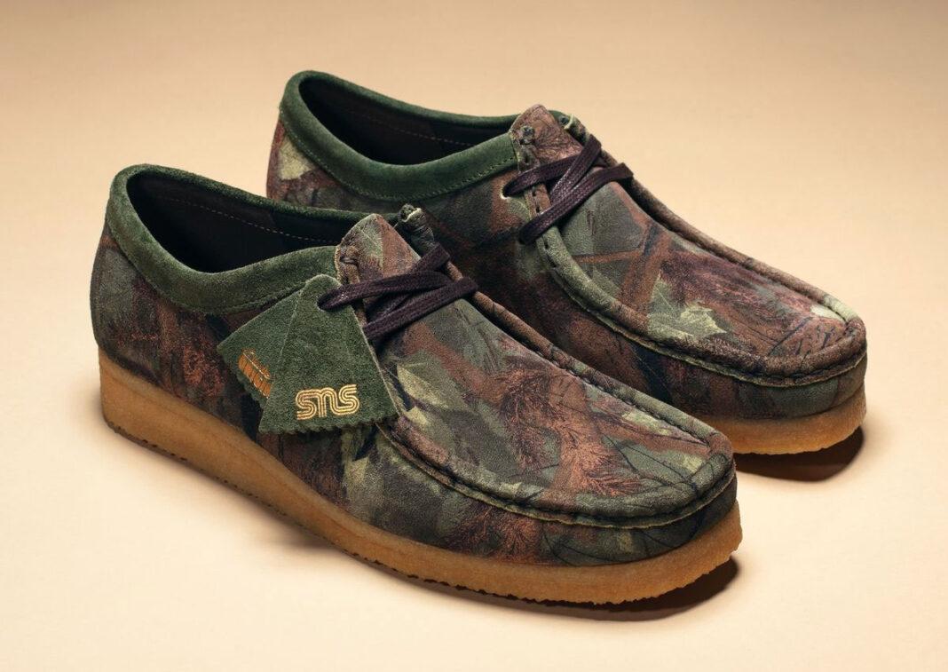 Sneakersnstuff, Sneakers, Clarks - Clarks Wallabee 搭配 Sneakersnstuff 的 "Realtree "版狂野登場