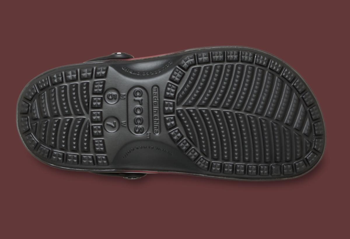 星球大戰》x Crocs 經典木屐鞋 "達斯-維達 "和 "R2-D2"10 月 29 日發售 Star Wars, Crocs - 星球大戰》x Crocs 經典木屐鞋 "達斯-維達 "和 "R2-D2"10 月 29 日發售