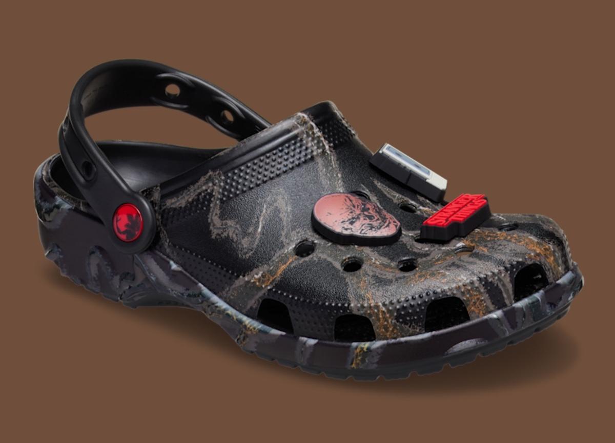 怪奇物語 x Crocs 經典木屐向《天翻地覆》和《地獄火俱樂部》致敬 Crocs - 怪奇物語 x Crocs 經典木屐向《天翻地覆》和《地獄火俱樂部》致敬