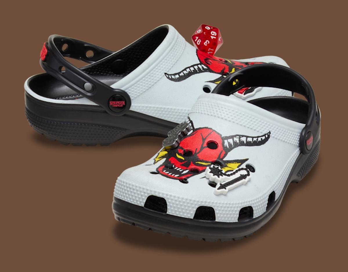 怪奇物語 x Crocs 經典木屐向《天翻地覆》和《地獄火俱樂部》致敬 Crocs - 怪奇物語 x Crocs 經典木屐向《天翻地覆》和《地獄火俱樂部》致敬