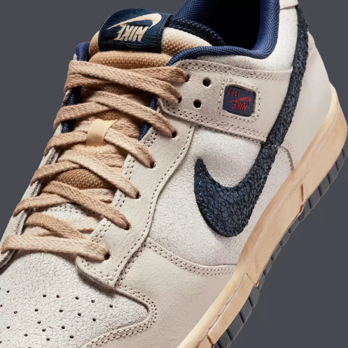 怪奇物語》x 耐克 Dunk Low 2025 年假日發佈 Stranger Things, Nike Dunk Low, Nike - 怪奇物語》x 耐克 Dunk Low 2025 年假日發佈