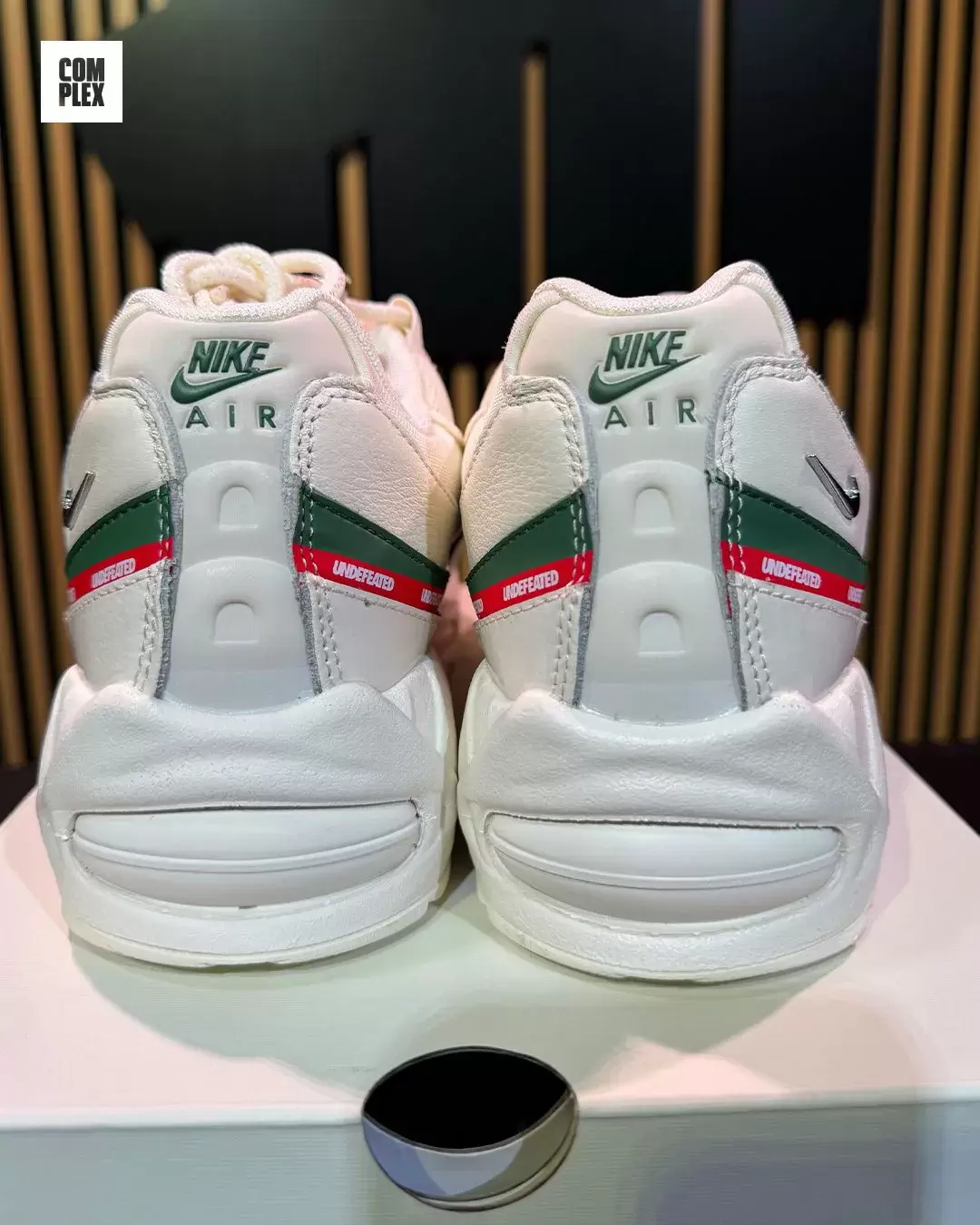 Undefeated, Nike Air Max 95, Nike - 第一印象：Undefeated x Nike Air Max 95 "Sail "系列