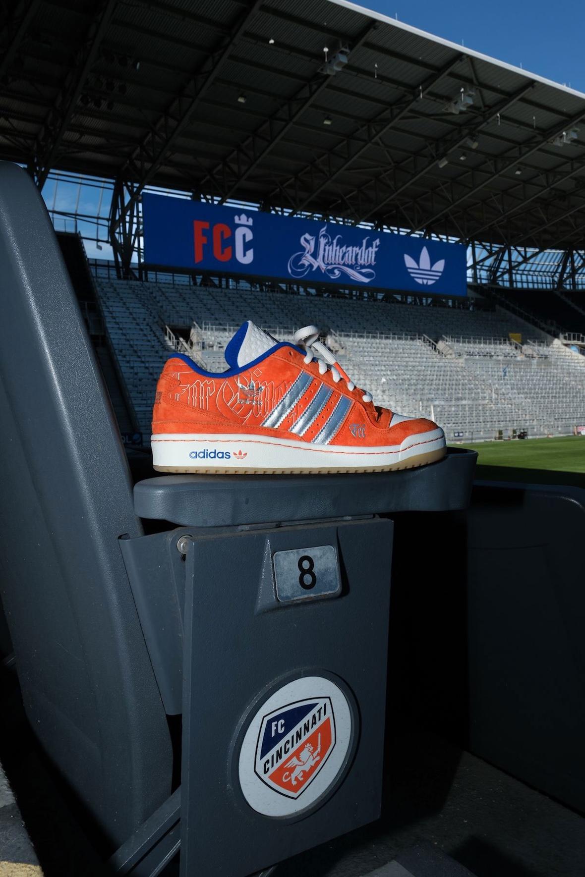 Unheardof x FC Cincinnati x adidas Forum Low 為贏得 2023 年支持者盾牌而致敬 adidas Forum Lo, adidas - Unheardof x FC Cincinnati x adidas Forum Low 為贏得 2023 年支持者盾牌而致敬