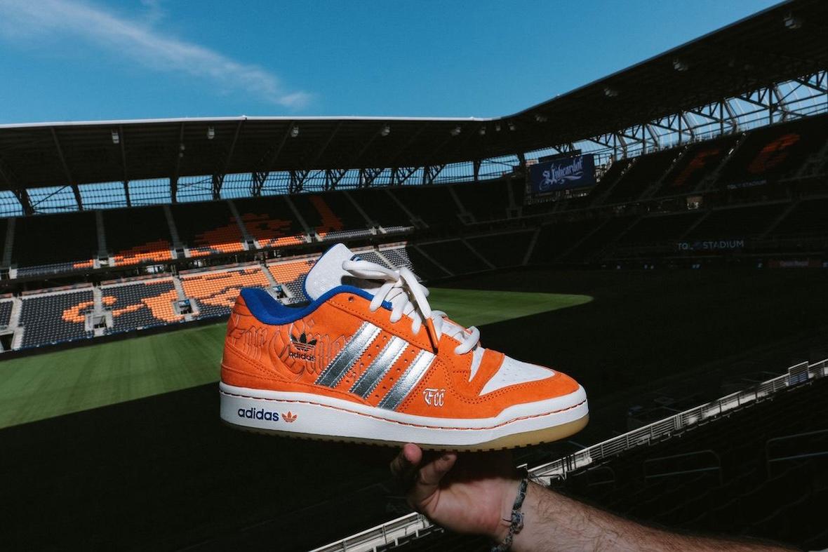 Unheardof x FC Cincinnati x adidas Forum Low 為贏得 2023 年支持者盾牌而致敬 adidas Forum Lo, adidas - Unheardof x FC Cincinnati x adidas Forum Low 為贏得 2023 年支持者盾牌而致敬
