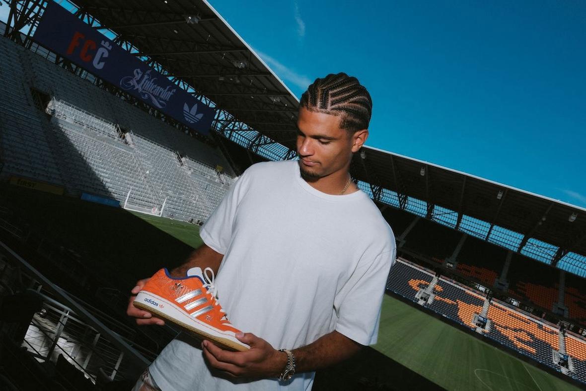 Unheardof x FC Cincinnati x adidas Forum Low 為贏得 2023 年支持者盾牌而致敬 adidas Forum Lo, adidas - Unheardof x FC Cincinnati x adidas Forum Low 為贏得 2023 年支持者盾牌而致敬