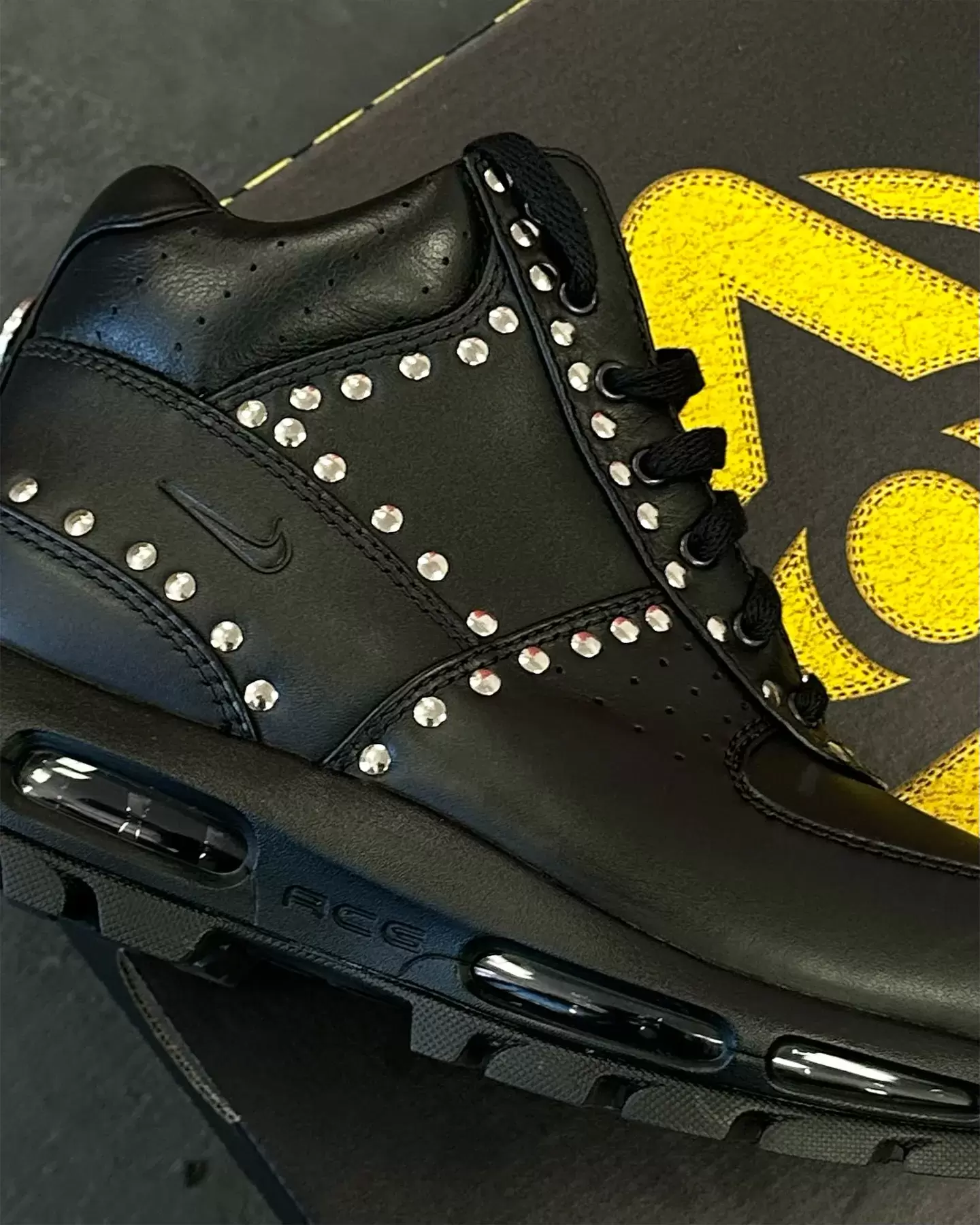 Yeat x Nike Air Max Goadome 在拉斯維加斯 ComplexCon 發佈 Nike Air Max Goadome, Nike Air Max, Nike - Yeat x Nike Air Max Goadome 在拉斯維加斯 ComplexCon 發佈