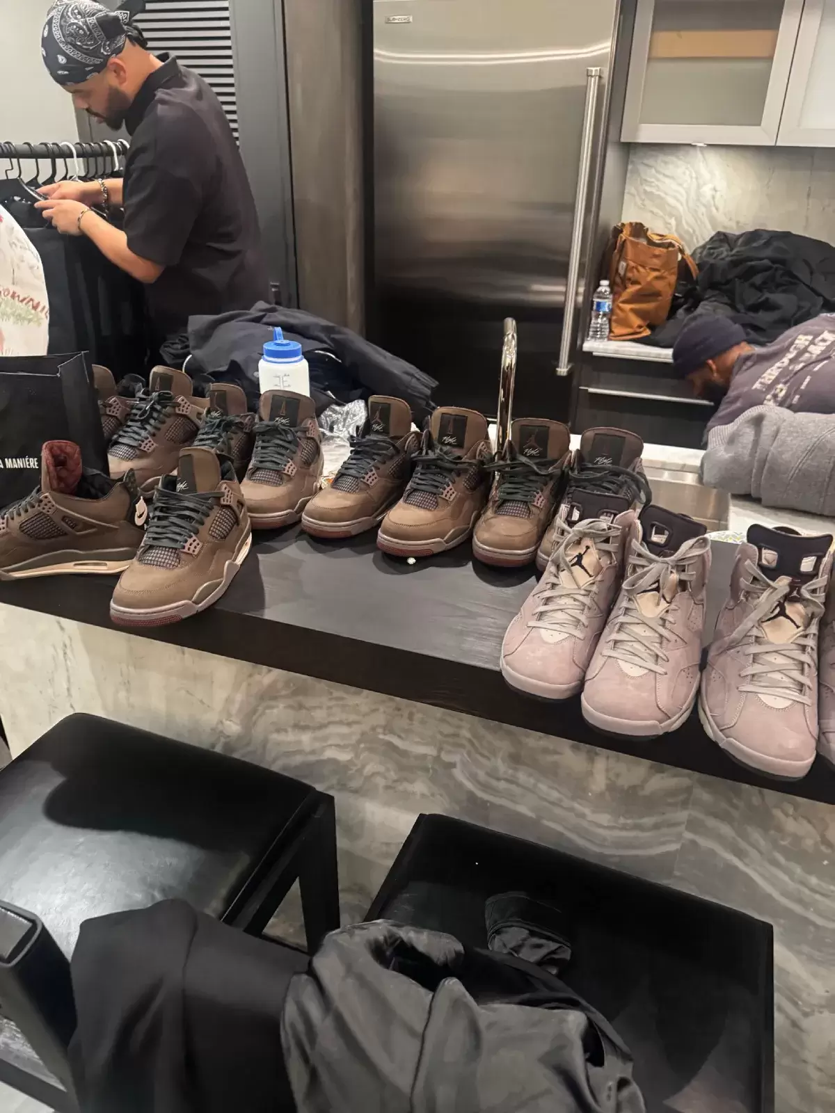 A Ma Maniere x Air Jordan 4 "Dark Mocha" 將於 2025 年 12 月發售 Air Jordan 4, Air Jordan, A Ma Maniere - A Ma Maniere x Air Jordan 4 "Dark Mocha" 將於 2025 年 12 月發售