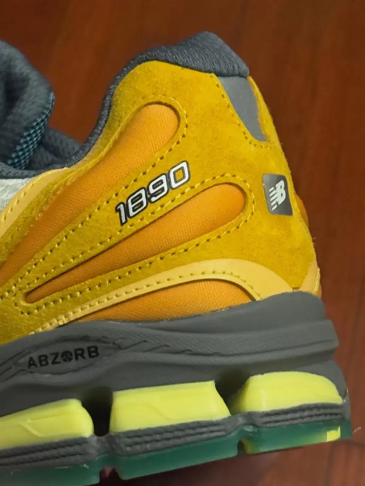 New Balance 1890, New Balance, Action Bronson - 動作布朗森 x New Balance 1890 "麵包屑 "2026 年春季發佈