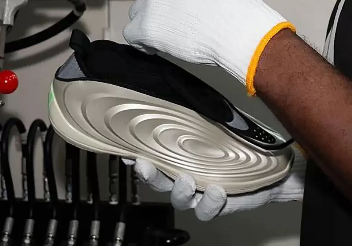 James Harden Shoes, adidas Harden 10, adidas - 阿迪達斯哈登 Vol.10 於 2025 年 12 月發佈