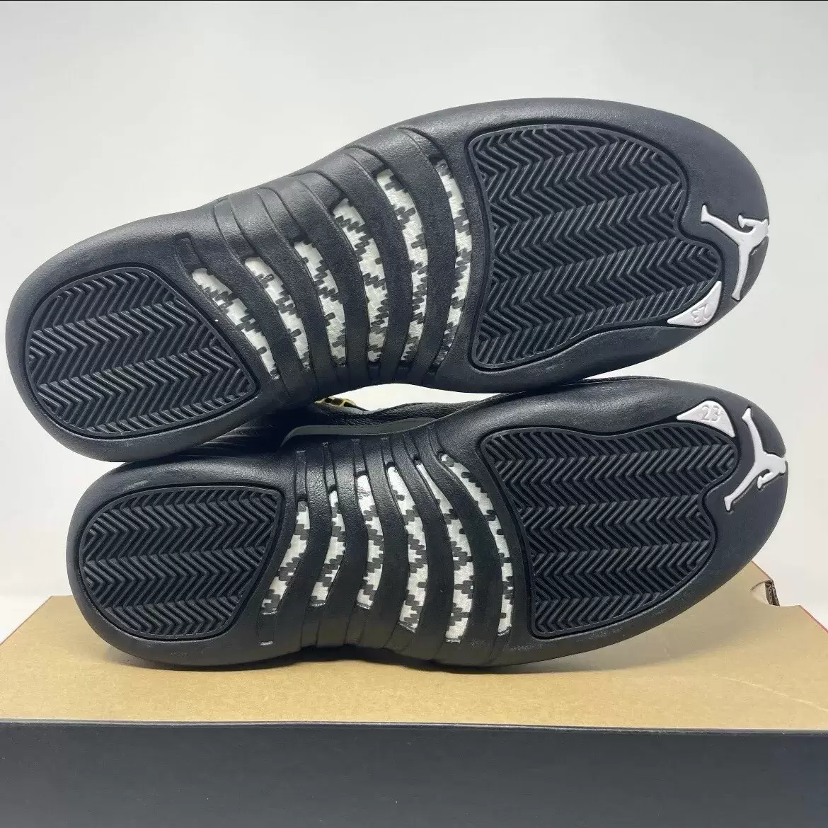 Sneaker Talk, Air Jordan 12, Air Jordan 1, Air Jordan - 球鞋話題：空中喬丹 12 "大師