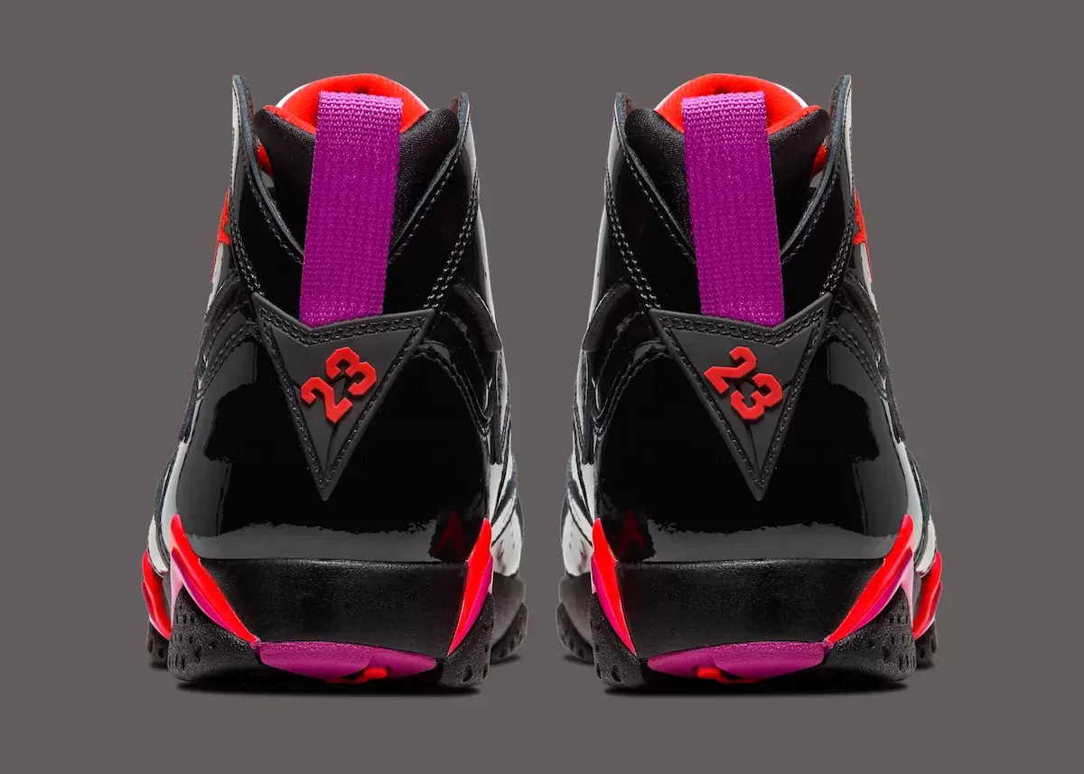 Sneaker Talk, Air Jordan 7, Air Jordan - 運動鞋話題：Air Jordan 7 "黑色漆皮 "運動鞋