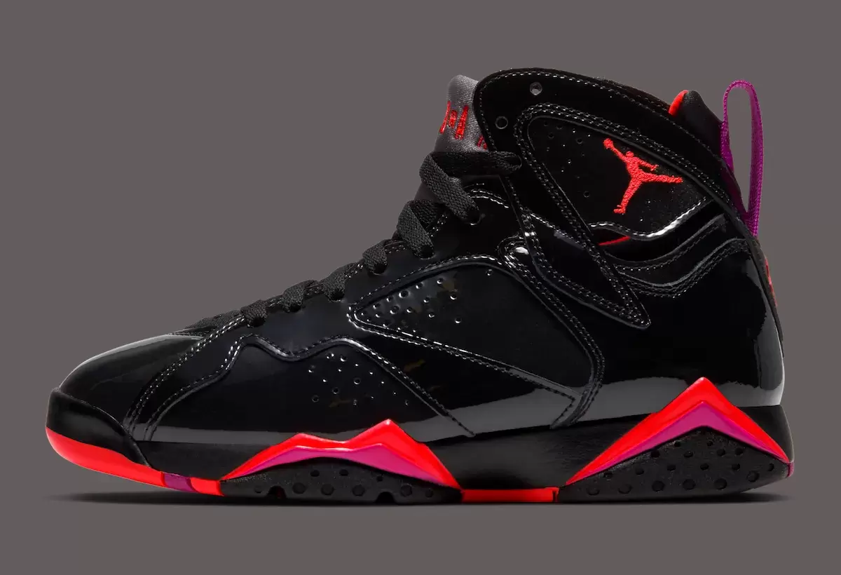 Sneaker Talk, Air Jordan 7, Air Jordan - 運動鞋話題：Air Jordan 7 "黑色漆皮 "運動鞋