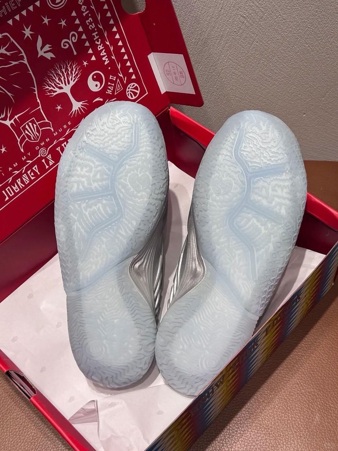 Kyrie Irving, ANTA - 凱里-歐文的 ANTA KAI 騾子拖鞋初探