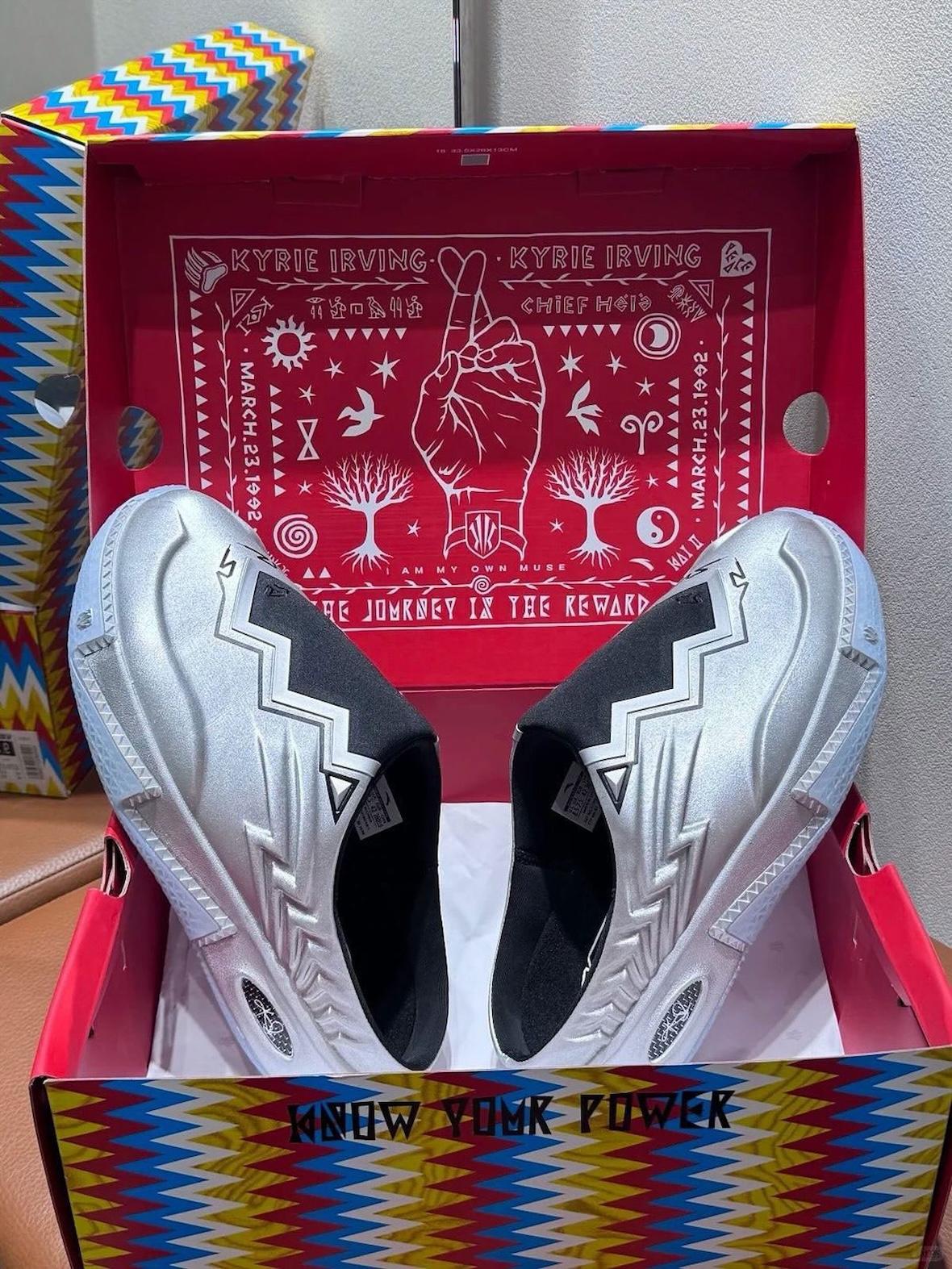 Kyrie Irving, ANTA - 凱里-歐文的 ANTA KAI 騾子拖鞋初探