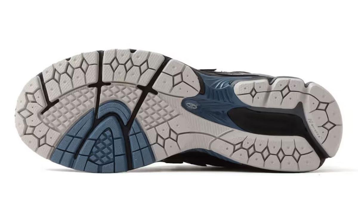 New Balance 1906, New Balance, atmos - atmos x New Balance 1906R "藍月亮 "抽獎活動現場