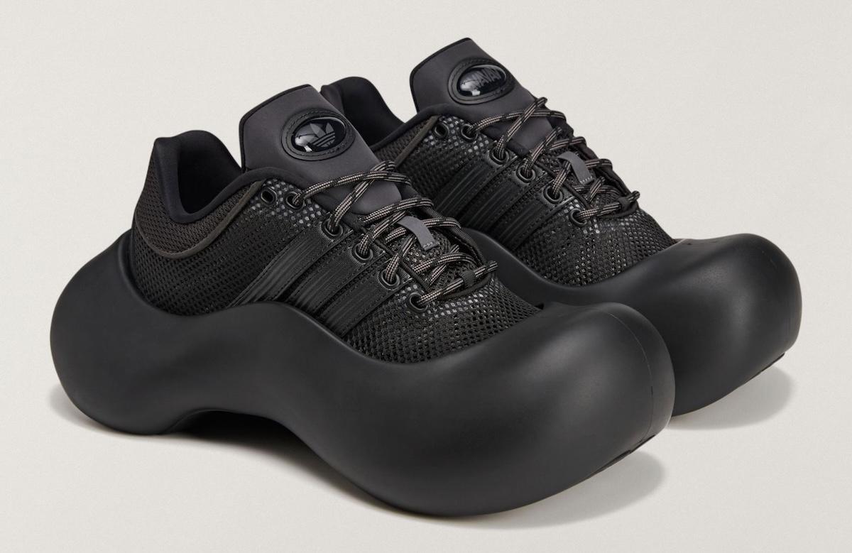 adidas superstar, adidas Megaride, adidas - AVAVAV x adidas Holiday 2025 重新演繹 Superstar 和 Megaride