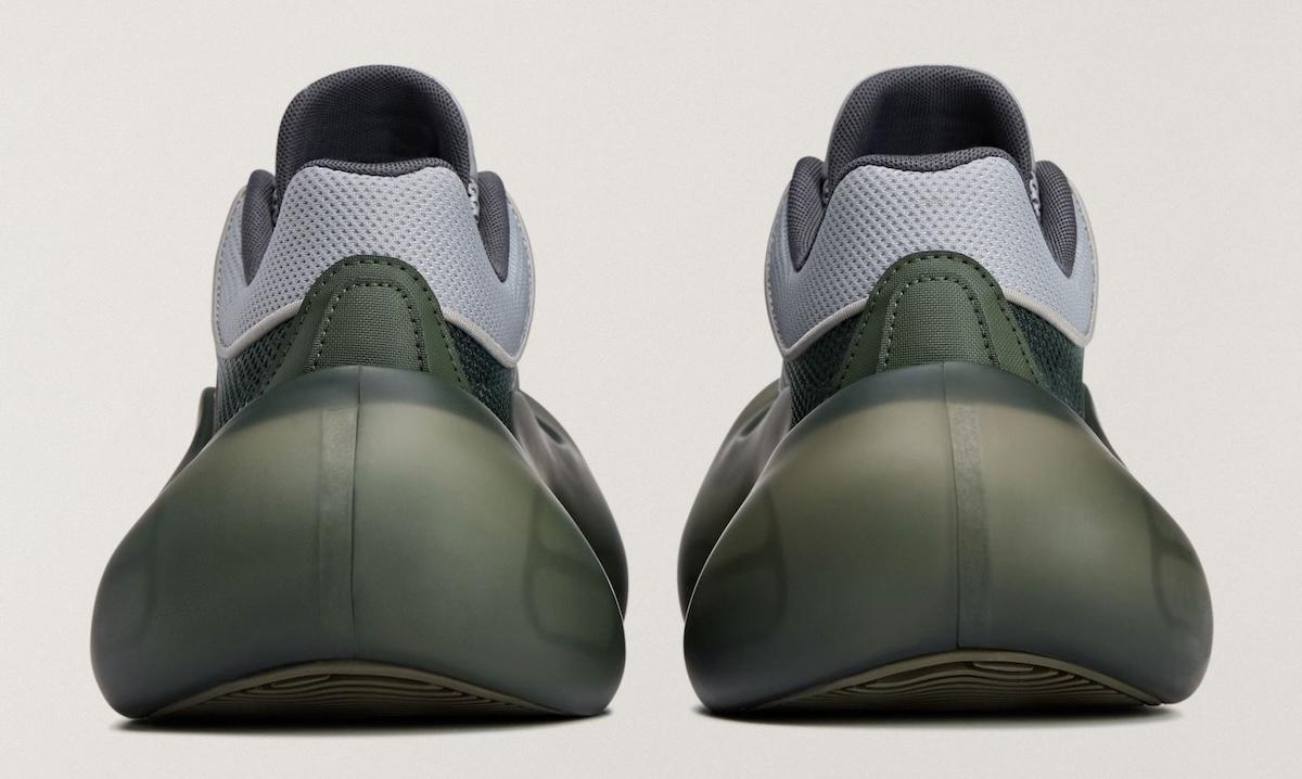 adidas superstar, adidas Megaride, adidas - AVAVAV x adidas Holiday 2025 重新演繹 Superstar 和 Megaride