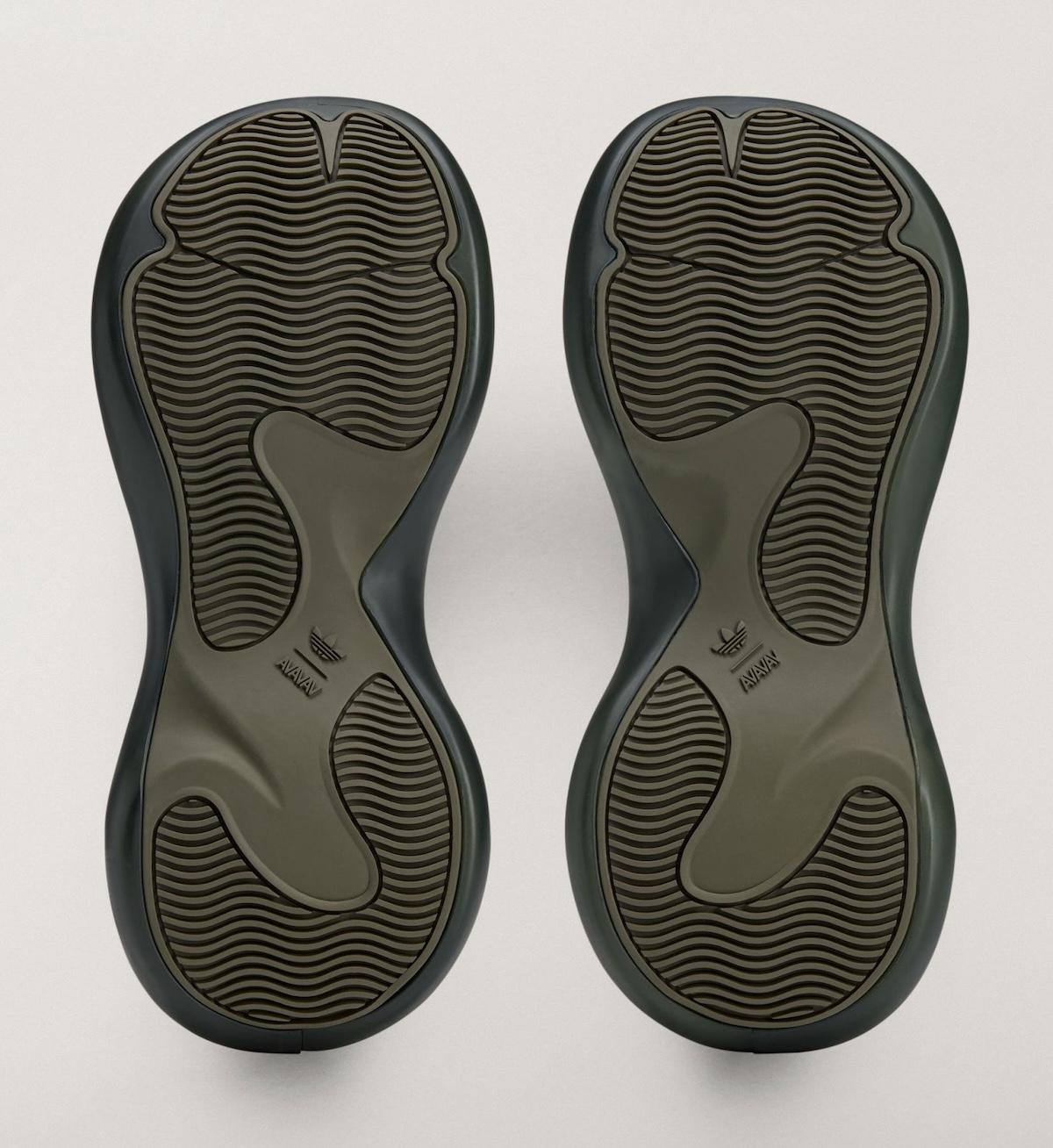 adidas superstar, adidas Megaride, adidas - AVAVAV x adidas Holiday 2025 重新演繹 Superstar 和 Megaride