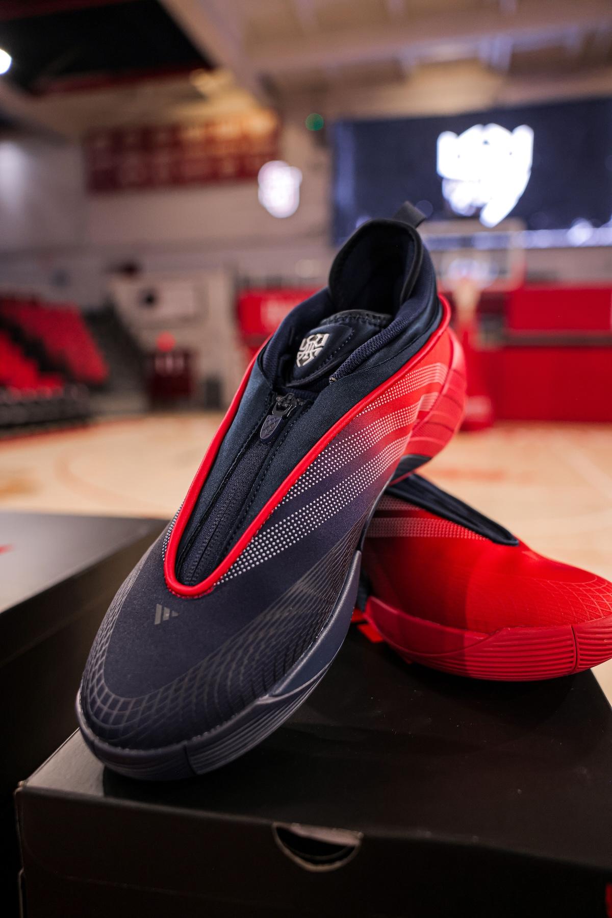 多諾萬-米切爾帶着獨家阿迪達斯 DON Issue 7 PE 登上聖約翰球場 Donovan Mitchell, adidas Don Issue 7, adidas - 多諾萬-米切爾帶着獨家阿迪達斯 DON Issue 7 PE 登上聖約翰球場