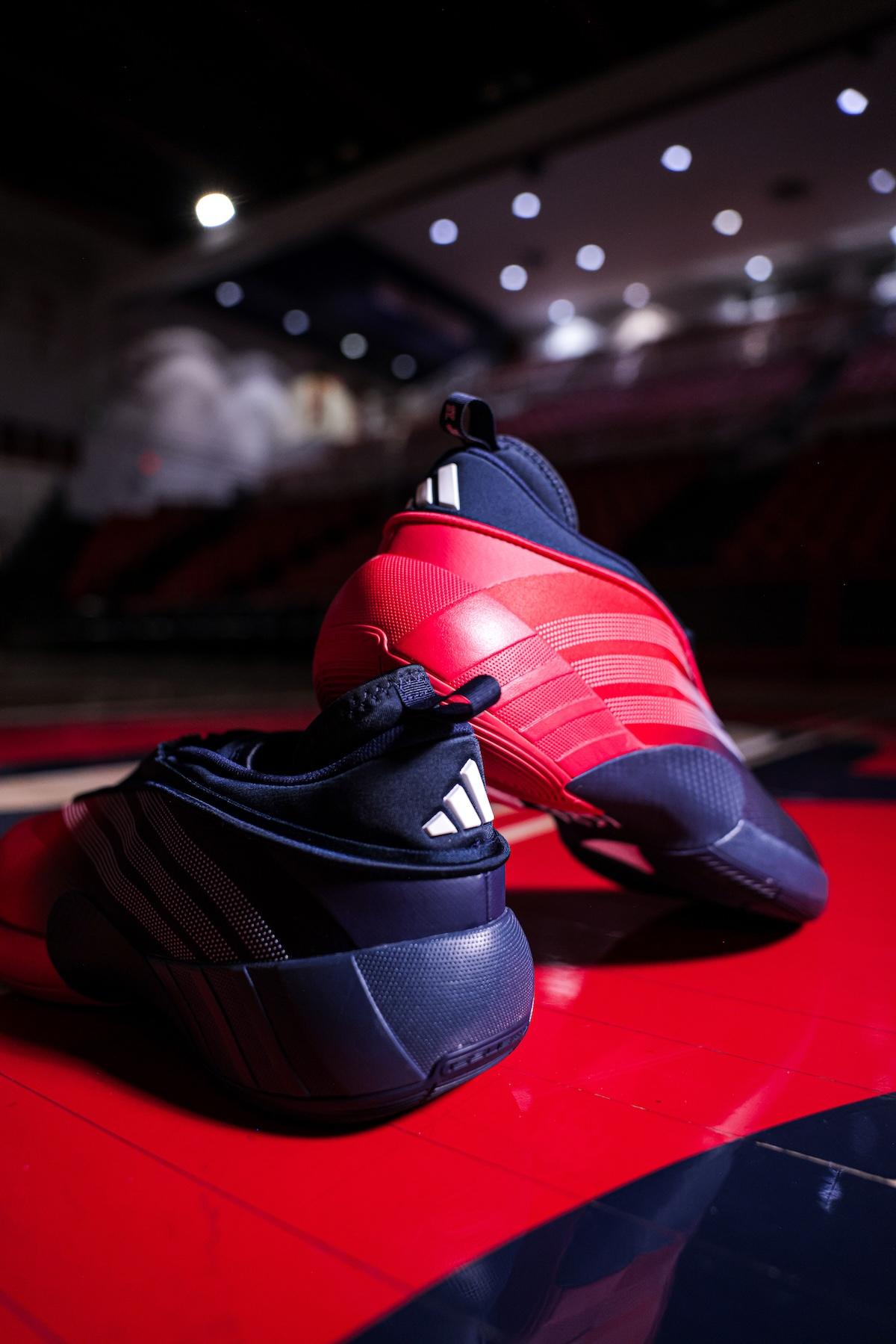 多諾萬-米切爾帶着獨家阿迪達斯 DON Issue 7 PE 登上聖約翰球場 Donovan Mitchell, adidas Don Issue 7, adidas - 多諾萬-米切爾帶着獨家阿迪達斯 DON Issue 7 PE 登上聖約翰球場