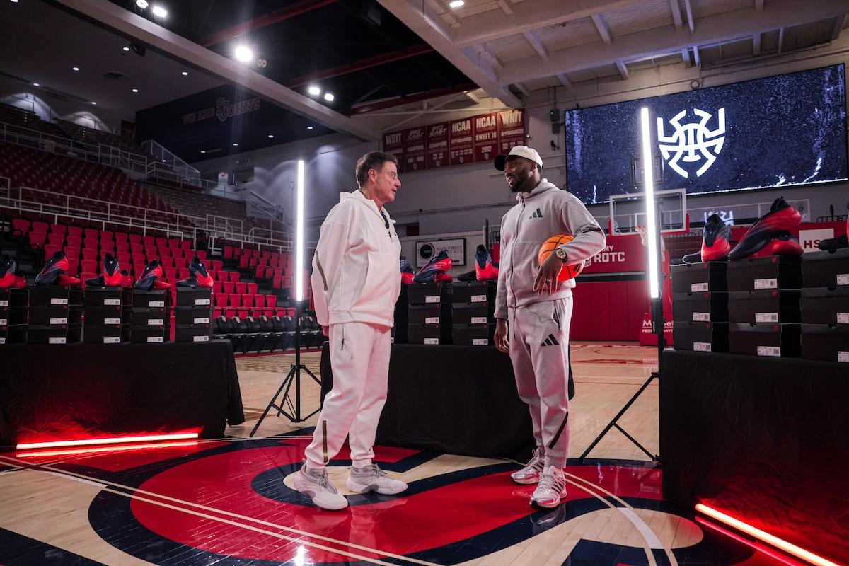 多諾萬-米切爾帶着獨家阿迪達斯 DON Issue 7 PE 登上聖約翰球場 Donovan Mitchell, adidas Don Issue 7, adidas - 多諾萬-米切爾帶着獨家阿迪達斯 DON Issue 7 PE 登上聖約翰球場