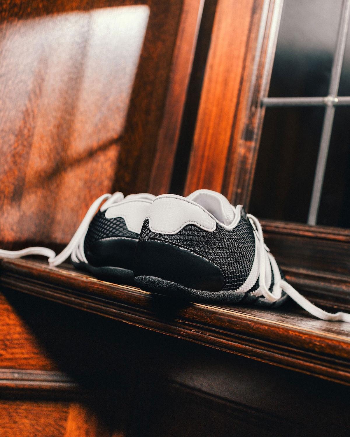 END, adidas - 結束。服裝 x adidas 東京，靈感來自紐卡斯爾的酒吧文化