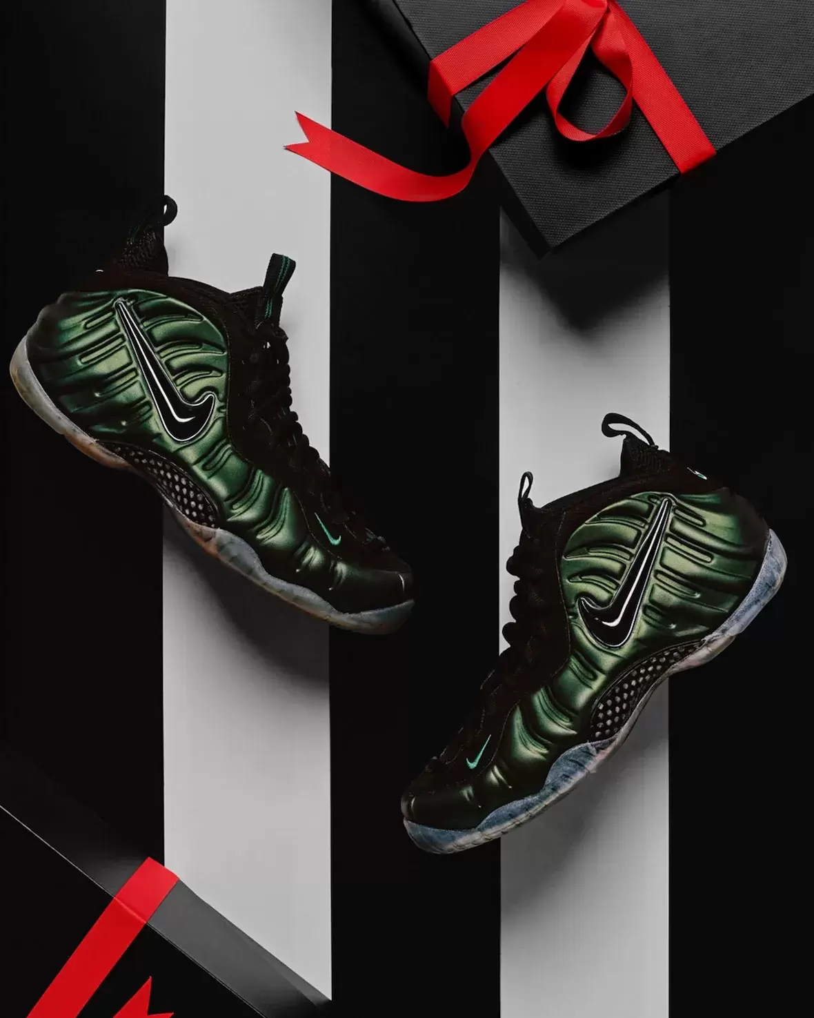 Nike Air Foamposite Pro, Nike Air Diamond Turf, Foot Locker, Air Jordan 8, Air Jordan 11 - Foot Locker 為 2025 年 12 月准備的精美禮物包括 "Bugs "喬丹 8、"Gamma "11、GT Future 等。