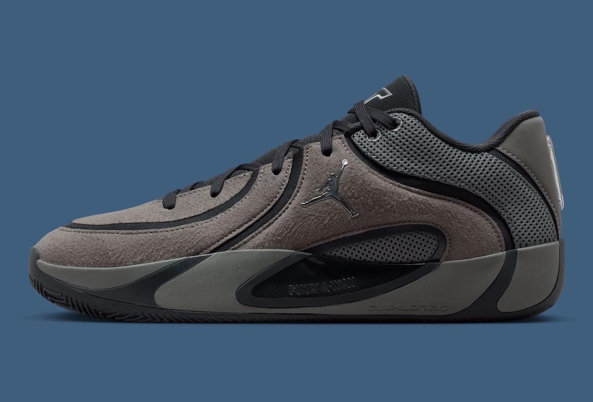 喬丹-塔圖姆 4 採用 "煙灰色/煙灰色",保持簡約風格 Nike, Jordan Tatum 4 - 喬丹-塔圖姆 4 採用 "煙灰色/煙灰色",保持簡約風格