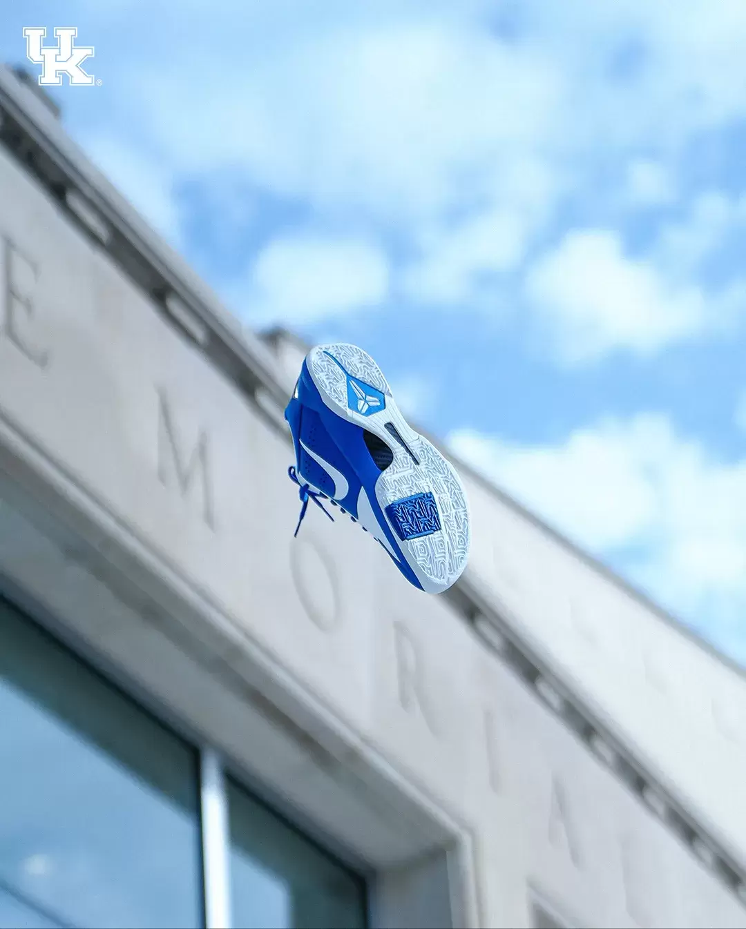 耐克科比 5 Protro "肯塔基 "PE亮相 2025-26 賽季 Nike Kobe 5 Protro, Nike Kobe 5, Nike - 耐克科比 5 Protro "肯塔基 "PE亮相 2025-26 賽季