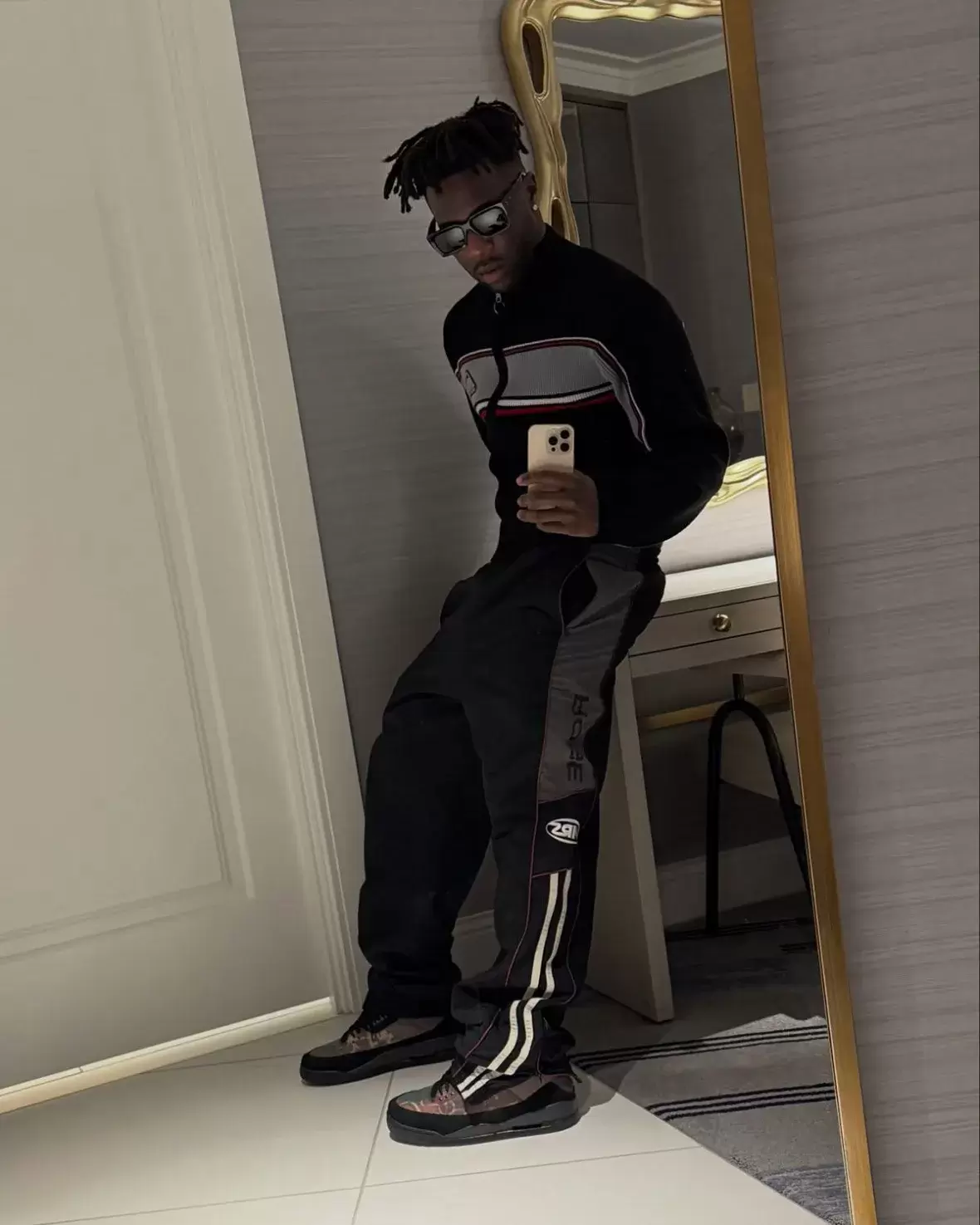 奈傑爾-希爾維斯特(Nigel Sylvester)亮相新款 Air Jordan 3 Nigel Sylvester, Air Jordan 3, Air Jordan - 奈傑爾-希爾維斯特(Nigel Sylvester)亮相新款 Air Jordan 3