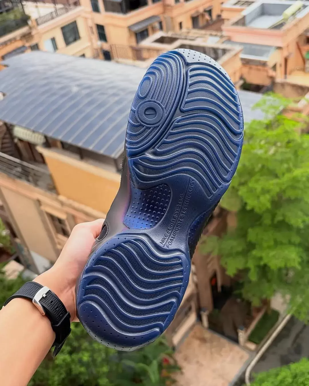 耐克 Air Flightposite "午夜深藍 "於 2025 年 11 月發佈 Nike Air Flightposite, Nike Air Flight, Nike - 耐克 Air Flightposite "午夜深藍 "於 2025 年 11 月發佈